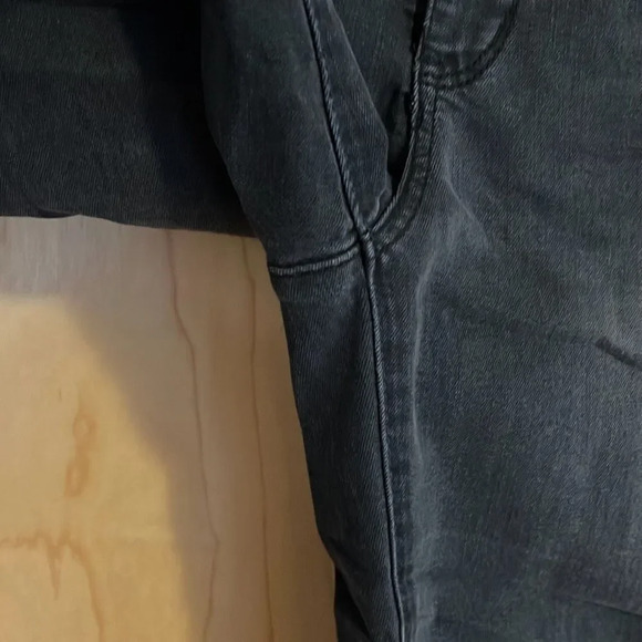 Wit & Wisdom Ab’Solution Black skinny jeans - 8 - Picture 4 of 12